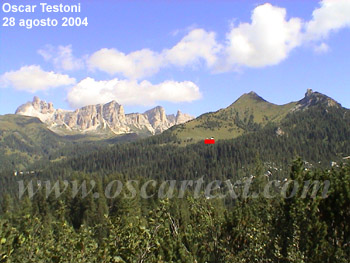 Il segno rosso sottolinea la posizione del Rifugio Citt� di Fiume